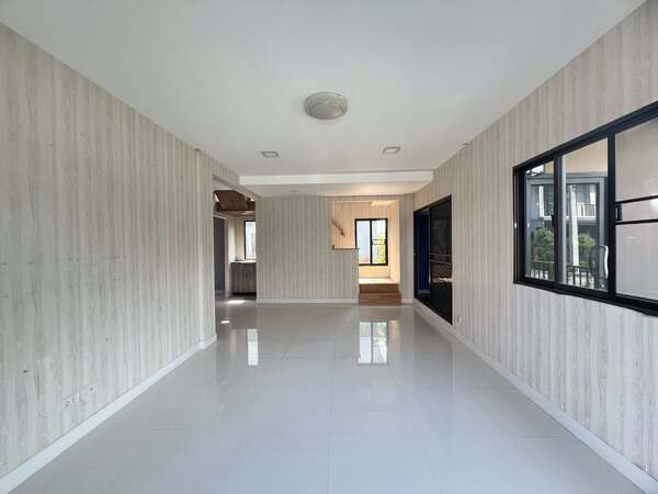 ประกาศฟรี! ซื้อ-ขาย-เช่า คอนโด บ้าน ทาวน์โฮม ที่ดิน และพื้นที่เชิงพาณิชย์ทั่วประเทศไทย ทุกทำเล ทุกงบประมาณ ไม่มีค่าใช้จ่าย ลงง่าย ขายไว เข้าถึงผู้ซื้อโดยตรง 4 515212pic3.jpg