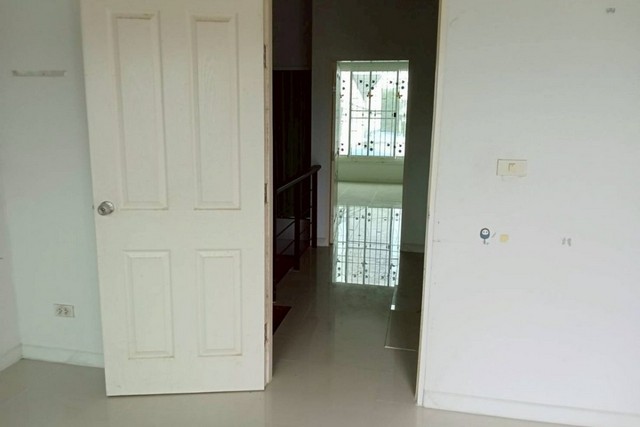 ประกาศฟรี! ซื้อ-ขาย-เช่า คอนโด บ้าน ทาวน์โฮม ที่ดิน และพื้นที่เชิงพาณิชย์ทั่วประเทศไทย ทุกทำเล ทุกงบประมาณ ไม่มีค่าใช้จ่าย ลงง่าย ขายไว เข้าถึงผู้ซื้อโดยตรง 5 253109pic4.jpg