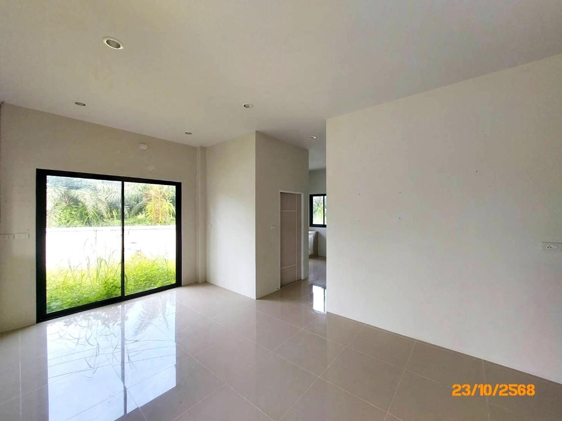 ประกาศฟรี! ซื้อ-ขาย-เช่า คอนโด บ้าน ทาวน์โฮม ที่ดิน และพื้นที่เชิงพาณิชย์ทั่วประเทศไทย ทุกทำเล ทุกงบประมาณ ไม่มีค่าใช้จ่าย ลงง่าย ขายไว เข้าถึงผู้ซื้อโดยตรง 5 253150pic4.jpg