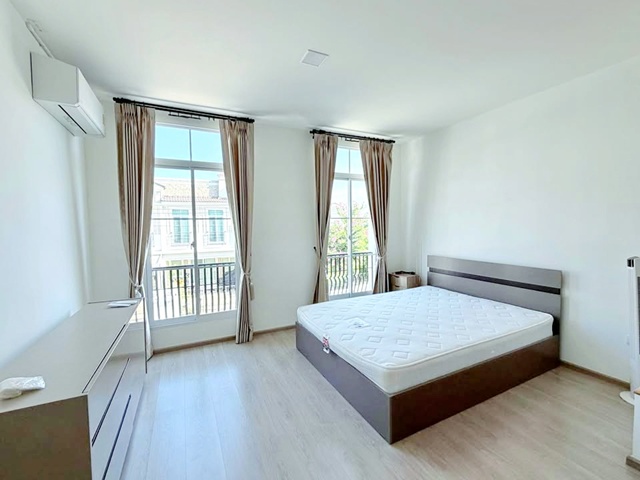 ประกาศฟรี! ซื้อ-ขาย-เช่า คอนโด บ้าน ทาวน์โฮม ที่ดิน และพื้นที่เชิงพาณิชย์ทั่วประเทศไทย ทุกทำเล ทุกงบประมาณ ไม่มีค่าใช้จ่าย ลงง่าย ขายไว เข้าถึงผู้ซื้อโดยตรง 5 253877pic4.jpg