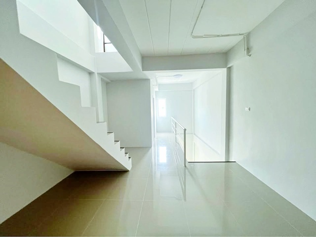 ประกาศฟรี! ซื้อ-ขาย-เช่า คอนโด บ้าน ทาวน์โฮม ที่ดิน และพื้นที่เชิงพาณิชย์ทั่วประเทศไทย ทุกทำเล ทุกงบประมาณ ไม่มีค่าใช้จ่าย ลงง่าย ขายไว เข้าถึงผู้ซื้อโดยตรง 4 253870pic3.jpg