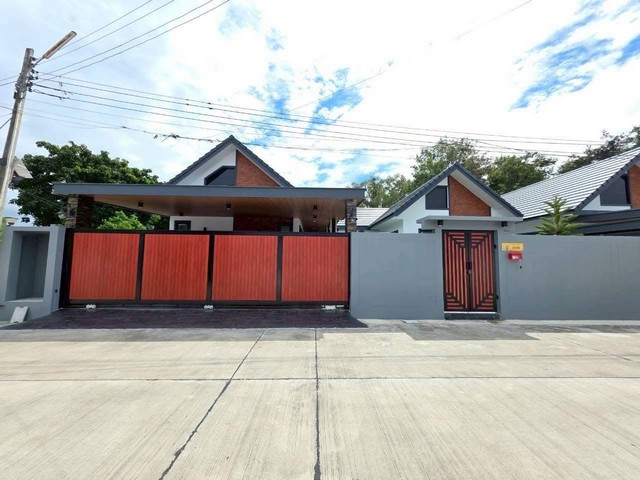 ประกาศฟรี! ซื้อ-ขาย-เช่า คอนโด บ้าน ทาวน์โฮม ที่ดิน และพื้นที่เชิงพาณิชย์ทั่วประเทศไทย ทุกทำเล ทุกงบประมาณ ไม่มีค่าใช้จ่าย ลงง่าย ขายไว เข้าถึงผู้ซื้อโดยตรง 2 293378pic1.jpg