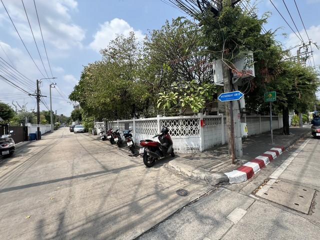 ประกาศฟรี! ซื้อ-ขาย-เช่า คอนโด บ้าน ทาวน์โฮม ที่ดิน และพื้นที่เชิงพาณิชย์ทั่วประเทศไทย ทุกทำเล ทุกงบประมาณ ไม่มีค่าใช้จ่าย ลงง่าย ขายไว เข้าถึงผู้ซื้อโดยตรง 5 254105pic4.jpg