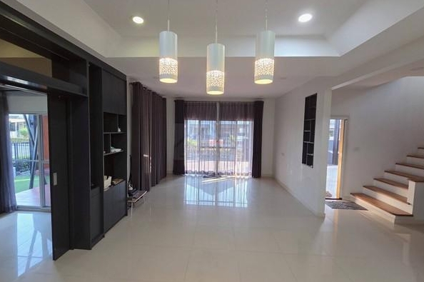 ประกาศฟรี! ซื้อ-ขาย-เช่า คอนโด บ้าน ทาวน์โฮม ที่ดิน และพื้นที่เชิงพาณิชย์ทั่วประเทศไทย ทุกทำเล ทุกงบประมาณ ไม่มีค่าใช้จ่าย ลงง่าย ขายไว เข้าถึงผู้ซื้อโดยตรง 5 294109pic4.jpg