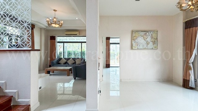 ประกาศฟรี! ซื้อ-ขาย-เช่า คอนโด บ้าน ทาวน์โฮม ที่ดิน และพื้นที่เชิงพาณิชย์ทั่วประเทศไทย ทุกทำเล ทุกงบประมาณ ไม่มีค่าใช้จ่าย ลงง่าย ขายไว เข้าถึงผู้ซื้อโดยตรง 5 294117pic4.jpg