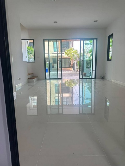 ประกาศฟรี! ซื้อ-ขาย-เช่า คอนโด บ้าน ทาวน์โฮม ที่ดิน และพื้นที่เชิงพาณิชย์ทั่วประเทศไทย ทุกทำเล ทุกงบประมาณ ไม่มีค่าใช้จ่าย ลงง่าย ขายไว เข้าถึงผู้ซื้อโดยตรง 3 515492pic2.jpg