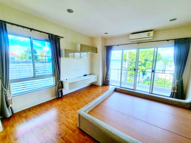 ประกาศฟรี! ซื้อ-ขาย-เช่า คอนโด บ้าน ทาวน์โฮม ที่ดิน และพื้นที่เชิงพาณิชย์ทั่วประเทศไทย ทุกทำเล ทุกงบประมาณ ไม่มีค่าใช้จ่าย ลงง่าย ขายไว เข้าถึงผู้ซื้อโดยตรง 5 254091pic4.jpg