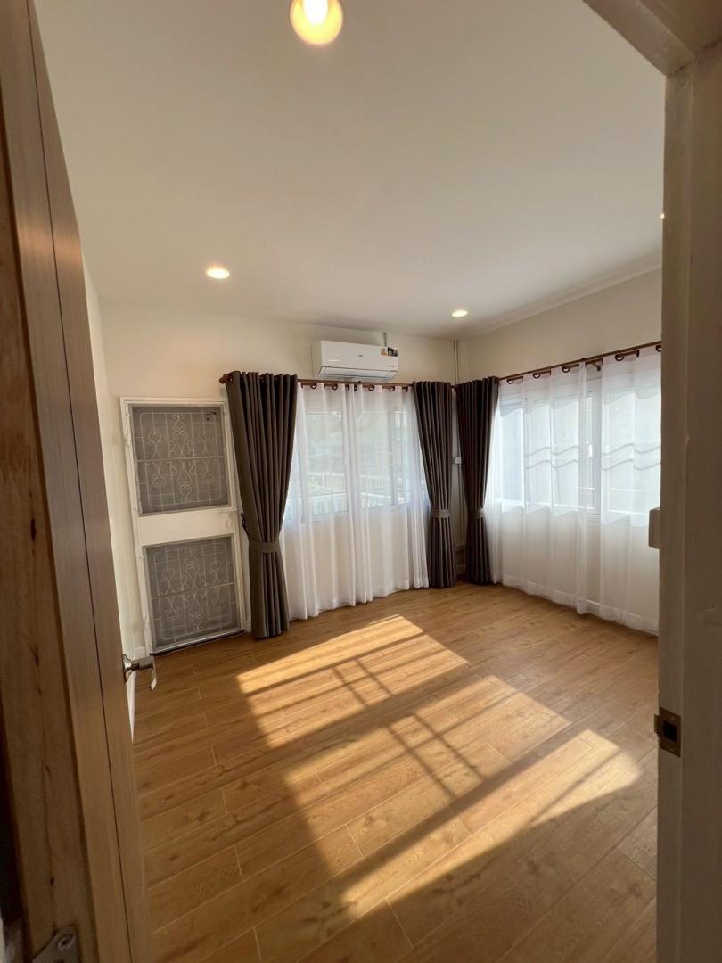 ประกาศฟรี! ซื้อ-ขาย-เช่า คอนโด บ้าน ทาวน์โฮม ที่ดิน และพื้นที่เชิงพาณิชย์ทั่วประเทศไทย ทุกทำเล ทุกงบประมาณ ไม่มีค่าใช้จ่าย ลงง่าย ขายไว เข้าถึงผู้ซื้อโดยตรง 3 515366pic2.jpg