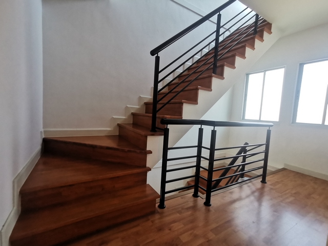 ประกาศฟรี! ซื้อ-ขาย-เช่า คอนโด บ้าน ทาวน์โฮม ที่ดิน และพื้นที่เชิงพาณิชย์ทั่วประเทศไทย ทุกทำเล ทุกงบประมาณ ไม่มีค่าใช้จ่าย ลงง่าย ขายไว เข้าถึงผู้ซื้อโดยตรง 5 353486pic4.jpg