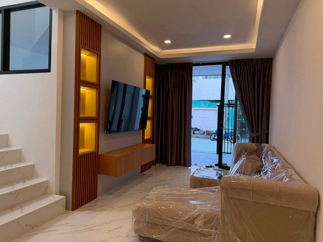 ประกาศฟรี! ซื้อ-ขาย-เช่า คอนโด บ้าน ทาวน์โฮม ที่ดิน และพื้นที่เชิงพาณิชย์ทั่วประเทศไทย ทุกทำเล ทุกงบประมาณ ไม่มีค่าใช้จ่าย ลงง่าย ขายไว เข้าถึงผู้ซื้อโดยตรง 3 315852pic2.jpg