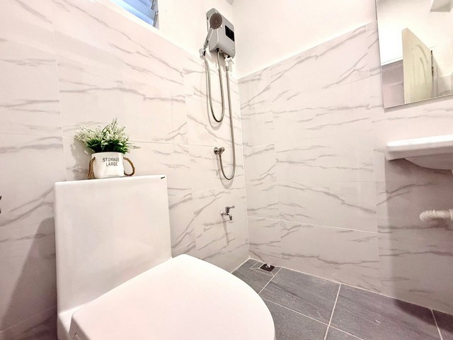 ประกาศฟรี! ซื้อ-ขาย-เช่า คอนโด บ้าน ทาวน์โฮม ที่ดิน และพื้นที่เชิงพาณิชย์ทั่วประเทศไทย ทุกทำเล ทุกงบประมาณ ไม่มีค่าใช้จ่าย ลงง่าย ขายไว เข้าถึงผู้ซื้อโดยตรง 5 315851pic4.jpg