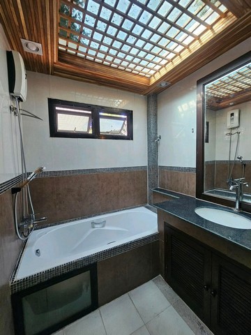 ประกาศฟรี! ซื้อ-ขาย-เช่า คอนโด บ้าน ทาวน์โฮม ที่ดิน และพื้นที่เชิงพาณิชย์ทั่วประเทศไทย ทุกทำเล ทุกงบประมาณ ไม่มีค่าใช้จ่าย ลงง่าย ขายไว เข้าถึงผู้ซื้อโดยตรง 5 254382pic4.jpg