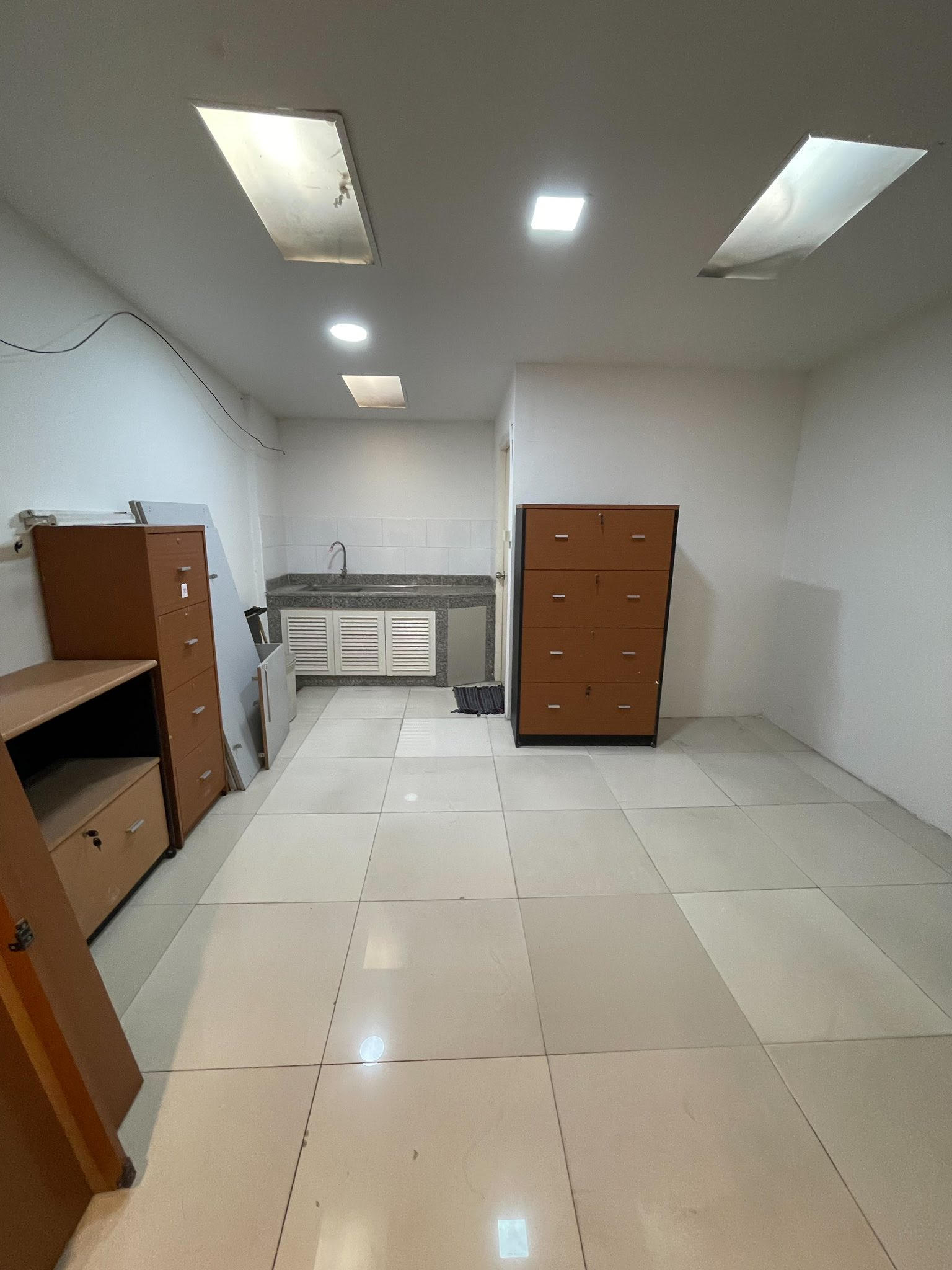 ประกาศฟรี! ซื้อ-ขาย-เช่า คอนโด บ้าน ทาวน์โฮม ที่ดิน และพื้นที่เชิงพาณิชย์ทั่วประเทศไทย ทุกทำเล ทุกงบประมาณ ไม่มีค่าใช้จ่าย ลงง่าย ขายไว เข้าถึงผู้ซื้อโดยตรง 5 315803pic4.jpg