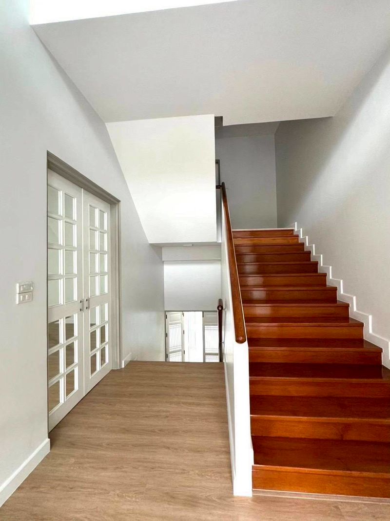 ประกาศฟรี! ซื้อ-ขาย-เช่า คอนโด บ้าน ทาวน์โฮม ที่ดิน และพื้นที่เชิงพาณิชย์ทั่วประเทศไทย ทุกทำเล ทุกงบประมาณ ไม่มีค่าใช้จ่าย ลงง่าย ขายไว เข้าถึงผู้ซื้อโดยตรง 5 315687pic4.jpg