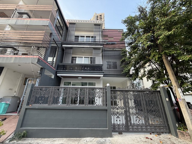 ประกาศฟรี! ซื้อ-ขาย-เช่า คอนโด บ้าน ทาวน์โฮม ที่ดิน และพื้นที่เชิงพาณิชย์ทั่วประเทศไทย ทุกทำเล ทุกงบประมาณ ไม่มีค่าใช้จ่าย ลงง่าย ขายไว เข้าถึงผู้ซื้อโดยตรง 2 515588pic1.jpg