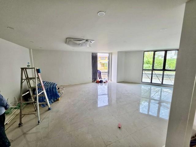 ประกาศฟรี! ซื้อ-ขาย-เช่า คอนโด บ้าน ทาวน์โฮม ที่ดิน และพื้นที่เชิงพาณิชย์ทั่วประเทศไทย ทุกทำเล ทุกงบประมาณ ไม่มีค่าใช้จ่าย ลงง่าย ขายไว เข้าถึงผู้ซื้อโดยตรง 4 294127pic3.jpg