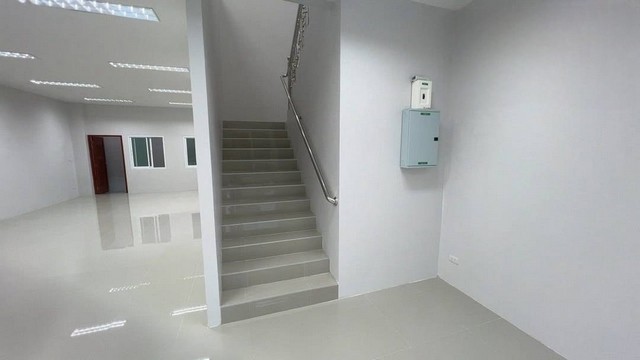 ประกาศฟรี! ซื้อ-ขาย-เช่า คอนโด บ้าน ทาวน์โฮม ที่ดิน และพื้นที่เชิงพาณิชย์ทั่วประเทศไทย ทุกทำเล ทุกงบประมาณ ไม่มีค่าใช้จ่าย ลงง่าย ขายไว เข้าถึงผู้ซื้อโดยตรง 4 315888pic3.jpg