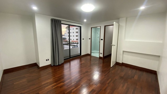 ประกาศฟรี! ซื้อ-ขาย-เช่า คอนโด บ้าน ทาวน์โฮม ที่ดิน และพื้นที่เชิงพาณิชย์ทั่วประเทศไทย ทุกทำเล ทุกงบประมาณ ไม่มีค่าใช้จ่าย ลงง่าย ขายไว เข้าถึงผู้ซื้อโดยตรง 5 515589pic4.jpg