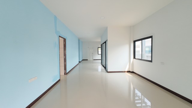 ประกาศฟรี! ซื้อ-ขาย-เช่า คอนโด บ้าน ทาวน์โฮม ที่ดิน และพื้นที่เชิงพาณิชย์ทั่วประเทศไทย ทุกทำเล ทุกงบประมาณ ไม่มีค่าใช้จ่าย ลงง่าย ขายไว เข้าถึงผู้ซื้อโดยตรง 5 254484pic4.jpg