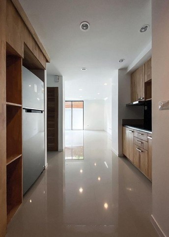 ประกาศฟรี! ซื้อ-ขาย-เช่า คอนโด บ้าน ทาวน์โฮม ที่ดิน และพื้นที่เชิงพาณิชย์ทั่วประเทศไทย ทุกทำเล ทุกงบประมาณ ไม่มีค่าใช้จ่าย ลงง่าย ขายไว เข้าถึงผู้ซื้อโดยตรง 3 515686pic2.jpg