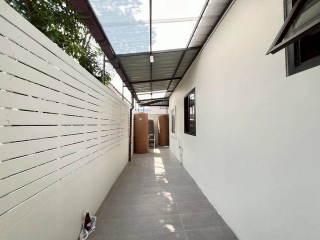 ประกาศฟรี! ซื้อ-ขาย-เช่า คอนโด บ้าน ทาวน์โฮม ที่ดิน และพื้นที่เชิงพาณิชย์ทั่วประเทศไทย ทุกทำเล ทุกงบประมาณ ไม่มีค่าใช้จ่าย ลงง่าย ขายไว เข้าถึงผู้ซื้อโดยตรง 5 315882pic4.jpg