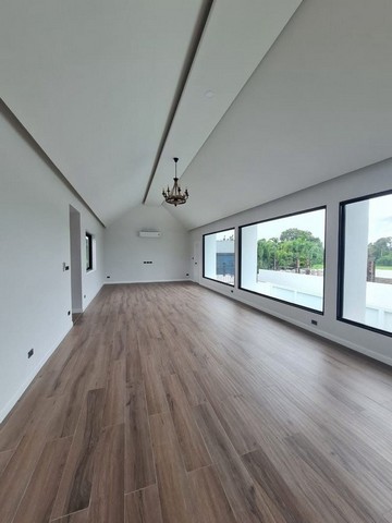 ประกาศฟรี! ซื้อ-ขาย-เช่า คอนโด บ้าน ทาวน์โฮม ที่ดิน และพื้นที่เชิงพาณิชย์ทั่วประเทศไทย ทุกทำเล ทุกงบประมาณ ไม่มีค่าใช้จ่าย ลงง่าย ขายไว เข้าถึงผู้ซื้อโดยตรง 4 297642pic3.jpg