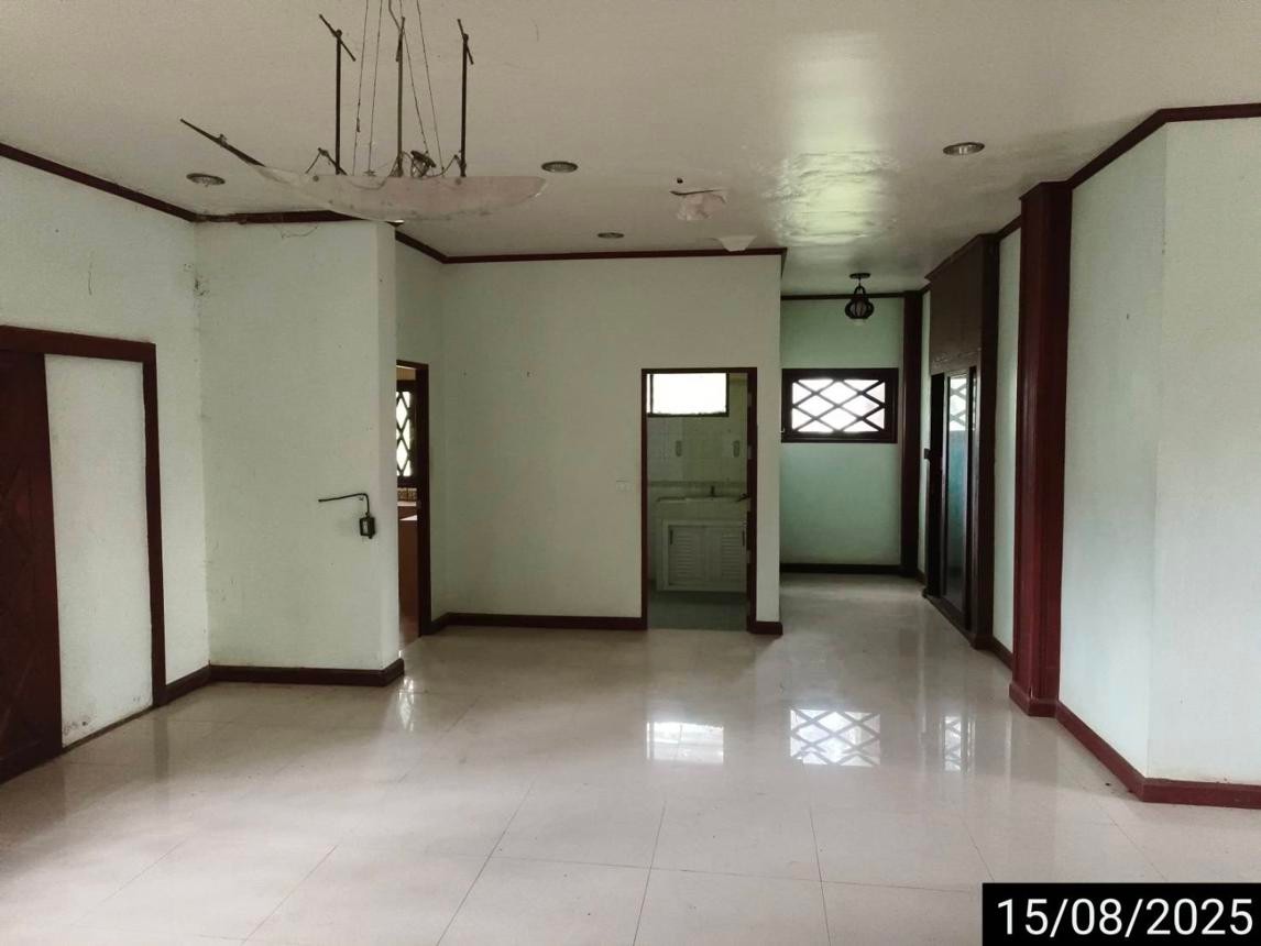 ประกาศฟรี! ซื้อ-ขาย-เช่า คอนโด บ้าน ทาวน์โฮม ที่ดิน และพื้นที่เชิงพาณิชย์ทั่วประเทศไทย ทุกทำเล ทุกงบประมาณ ไม่มีค่าใช้จ่าย ลงง่าย ขายไว เข้าถึงผู้ซื้อโดยตรง 4 254228pic3.jpg