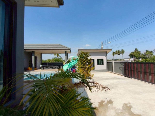 ประกาศฟรี! ซื้อ-ขาย-เช่า คอนโด บ้าน ทาวน์โฮม ที่ดิน และพื้นที่เชิงพาณิชย์ทั่วประเทศไทย ทุกทำเล ทุกงบประมาณ ไม่มีค่าใช้จ่าย ลงง่าย ขายไว เข้าถึงผู้ซื้อโดยตรง 5 254516pic4.jpg