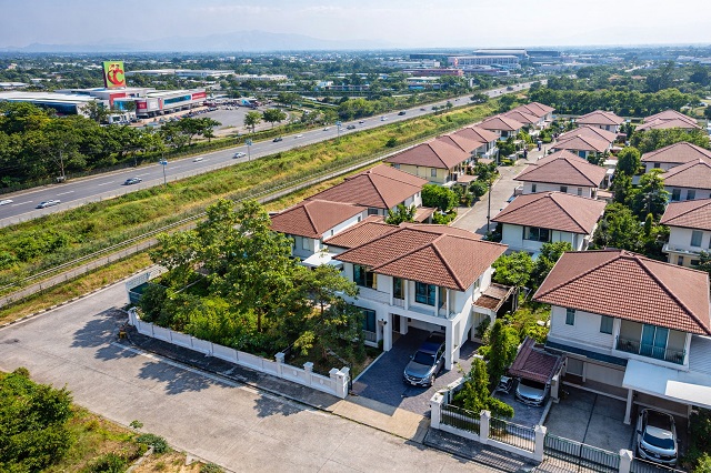 ประกาศฟรี! ซื้อ-ขาย-เช่า คอนโด บ้าน ทาวน์โฮม ที่ดิน และพื้นที่เชิงพาณิชย์ทั่วประเทศไทย ทุกทำเล ทุกงบประมาณ ไม่มีค่าใช้จ่าย ลงง่าย ขายไว เข้าถึงผู้ซื้อโดยตรง 2 315856pic1.jpg