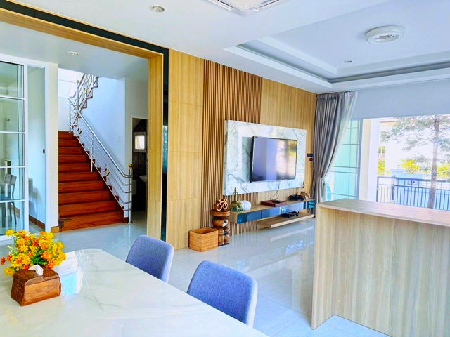 ประกาศฟรี! ซื้อ-ขาย-เช่า คอนโด บ้าน ทาวน์โฮม ที่ดิน และพื้นที่เชิงพาณิชย์ทั่วประเทศไทย ทุกทำเล ทุกงบประมาณ ไม่มีค่าใช้จ่าย ลงง่าย ขายไว เข้าถึงผู้ซื้อโดยตรง 5 315856pic4.jpg