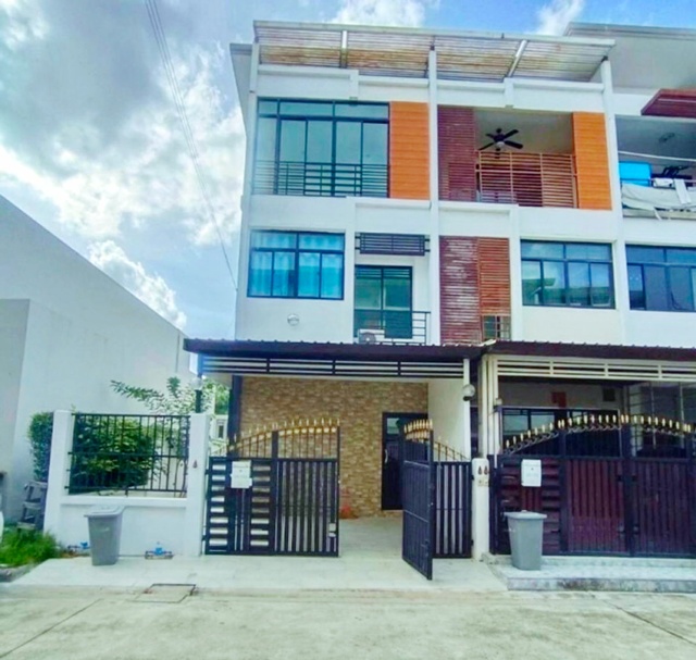 ประกาศฟรี! ซื้อ-ขาย-เช่า คอนโด บ้าน ทาวน์โฮม ที่ดิน และพื้นที่เชิงพาณิชย์ทั่วประเทศไทย ทุกทำเล ทุกงบประมาณ ไม่มีค่าใช้จ่าย ลงง่าย ขายไว เข้าถึงผู้ซื้อโดยตรง 2 254187pic1.jpg