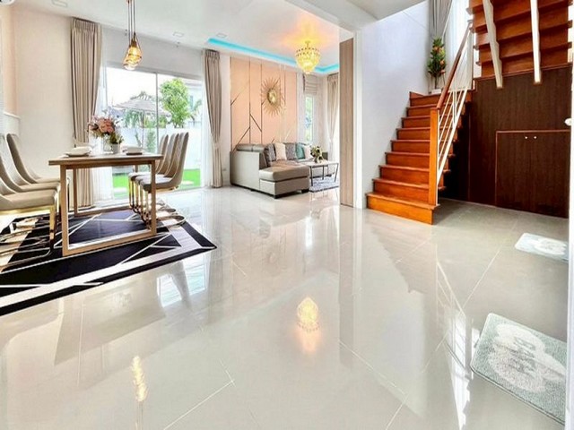 ประกาศฟรี! ซื้อ-ขาย-เช่า คอนโด บ้าน ทาวน์โฮม ที่ดิน และพื้นที่เชิงพาณิชย์ทั่วประเทศไทย ทุกทำเล ทุกงบประมาณ ไม่มีค่าใช้จ่าย ลงง่าย ขายไว เข้าถึงผู้ซื้อโดยตรง 5 315953pic4.jpg