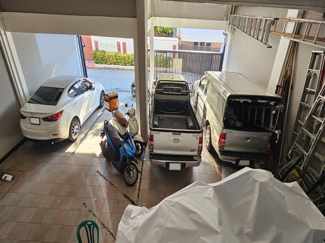 ประกาศฟรี! ซื้อ-ขาย-เช่า คอนโด บ้าน ทาวน์โฮม ที่ดิน และพื้นที่เชิงพาณิชย์ทั่วประเทศไทย ทุกทำเล ทุกงบประมาณ ไม่มีค่าใช้จ่าย ลงง่าย ขายไว เข้าถึงผู้ซื้อโดยตรง 4 515725pic3.jpg