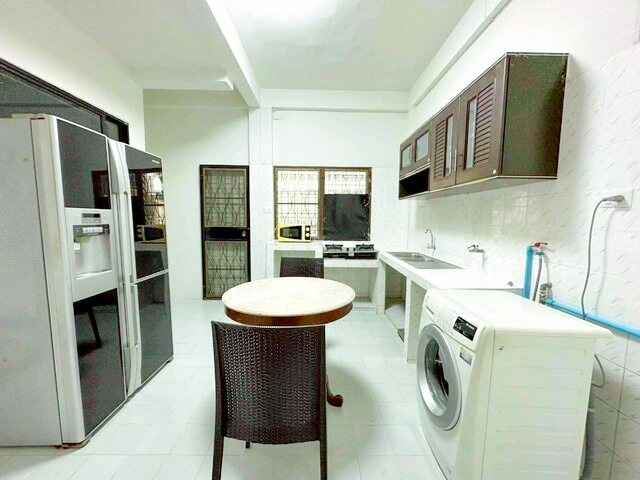 ประกาศฟรี! ซื้อ-ขาย-เช่า คอนโด บ้าน ทาวน์โฮม ที่ดิน และพื้นที่เชิงพาณิชย์ทั่วประเทศไทย ทุกทำเล ทุกงบประมาณ ไม่มีค่าใช้จ่าย ลงง่าย ขายไว เข้าถึงผู้ซื้อโดยตรง 5 254514pic4.jpg