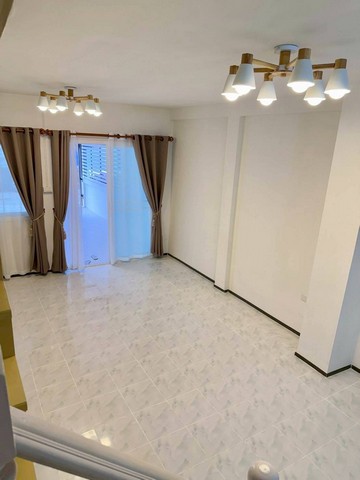 ประกาศฟรี! ซื้อ-ขาย-เช่า คอนโด บ้าน ทาวน์โฮม ที่ดิน และพื้นที่เชิงพาณิชย์ทั่วประเทศไทย ทุกทำเล ทุกงบประมาณ ไม่มีค่าใช้จ่าย ลงง่าย ขายไว เข้าถึงผู้ซื้อโดยตรง 5 254567pic4.jpg