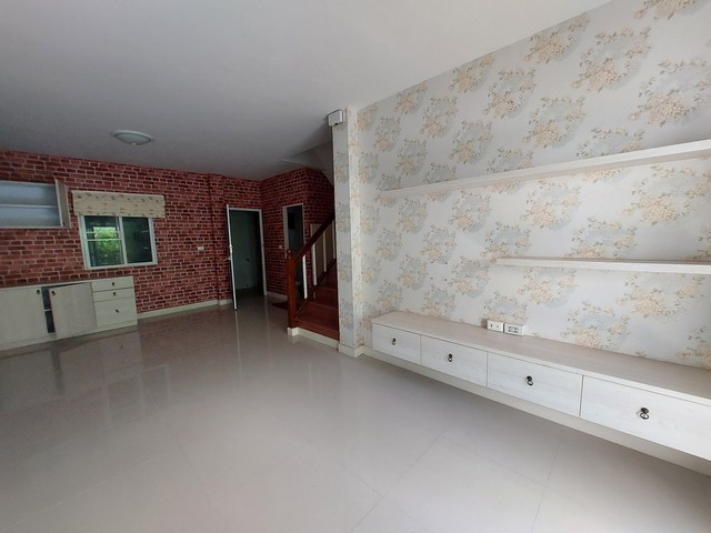 ประกาศฟรี! ซื้อ-ขาย-เช่า คอนโด บ้าน ทาวน์โฮม ที่ดิน และพื้นที่เชิงพาณิชย์ทั่วประเทศไทย ทุกทำเล ทุกงบประมาณ ไม่มีค่าใช้จ่าย ลงง่าย ขายไว เข้าถึงผู้ซื้อโดยตรง 4 316051pic3.jpg