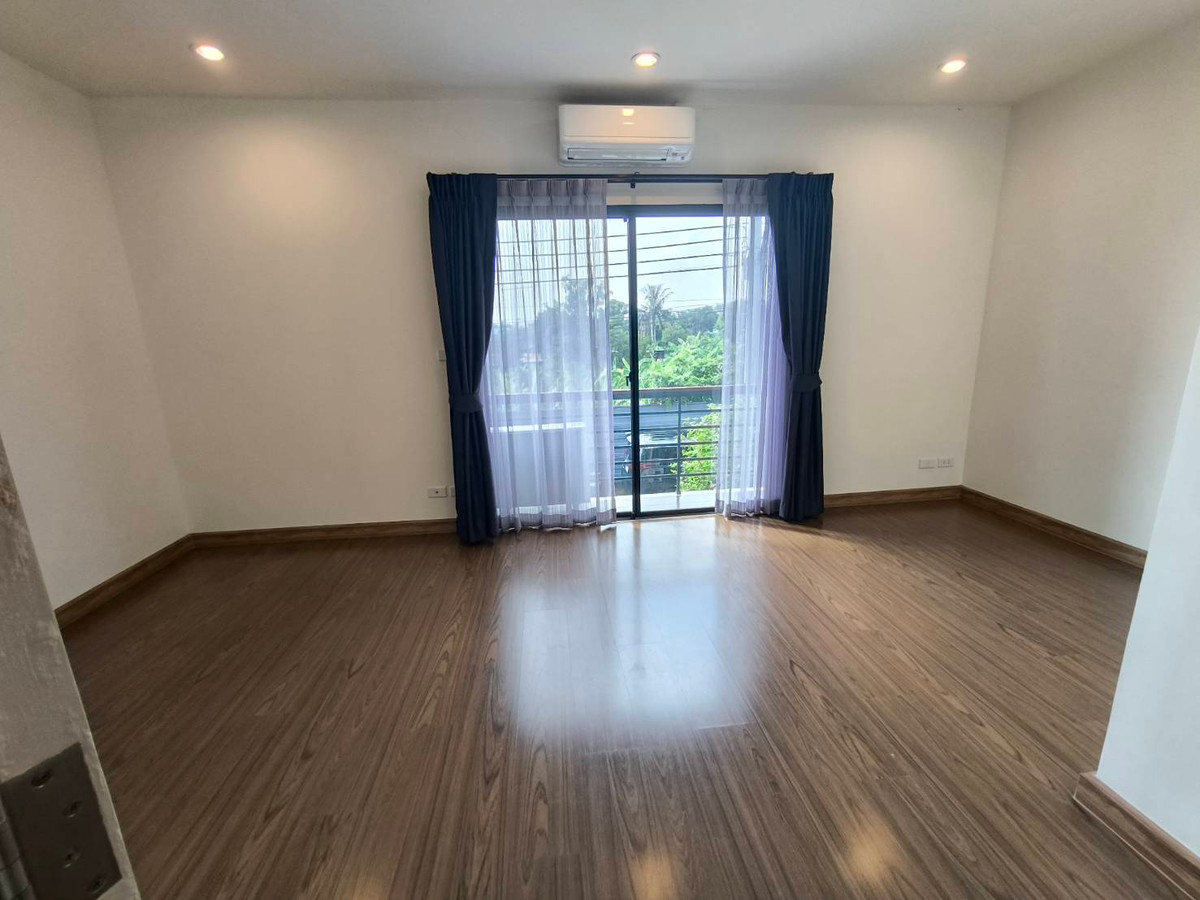 ประกาศฟรี! ซื้อ-ขาย-เช่า คอนโด บ้าน ทาวน์โฮม ที่ดิน และพื้นที่เชิงพาณิชย์ทั่วประเทศไทย ทุกทำเล ทุกงบประมาณ ไม่มีค่าใช้จ่าย ลงง่าย ขายไว เข้าถึงผู้ซื้อโดยตรง 2 253879pic1.jpg