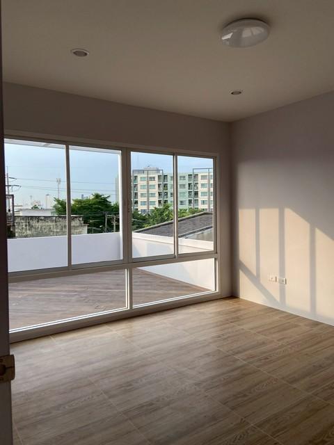 ประกาศฟรี! ซื้อ-ขาย-เช่า คอนโด บ้าน ทาวน์โฮม ที่ดิน และพื้นที่เชิงพาณิชย์ทั่วประเทศไทย ทุกทำเล ทุกงบประมาณ ไม่มีค่าใช้จ่าย ลงง่าย ขายไว เข้าถึงผู้ซื้อโดยตรง 5 515206pic4.jpg