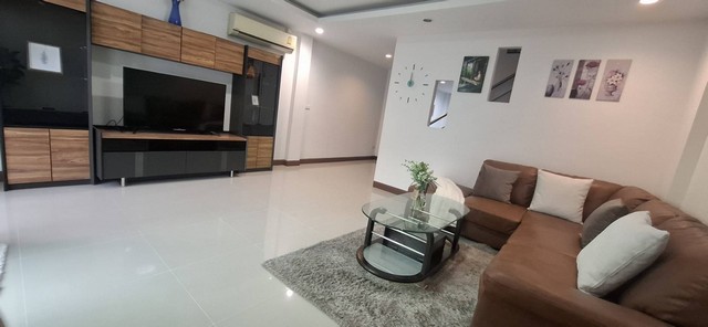 ประกาศฟรี! ซื้อ-ขาย-เช่า คอนโด บ้าน ทาวน์โฮม ที่ดิน และพื้นที่เชิงพาณิชย์ทั่วประเทศไทย ทุกทำเล ทุกงบประมาณ ไม่มีค่าใช้จ่าย ลงง่าย ขายไว เข้าถึงผู้ซื้อโดยตรง 4 254626pic3.jpg