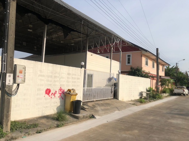 ประกาศฟรี! ซื้อ-ขาย-เช่า คอนโด บ้าน ทาวน์โฮม ที่ดิน และพื้นที่เชิงพาณิชย์ทั่วประเทศไทย ทุกทำเล ทุกงบประมาณ ไม่มีค่าใช้จ่าย ลงง่าย ขายไว เข้าถึงผู้ซื้อโดยตรง 2 514042pic1.jpg