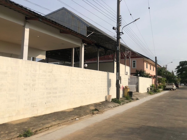 ประกาศฟรี! ซื้อ-ขาย-เช่า คอนโด บ้าน ทาวน์โฮม ที่ดิน และพื้นที่เชิงพาณิชย์ทั่วประเทศไทย ทุกทำเล ทุกงบประมาณ ไม่มีค่าใช้จ่าย ลงง่าย ขายไว เข้าถึงผู้ซื้อโดยตรง 5 514042pic4.jpg