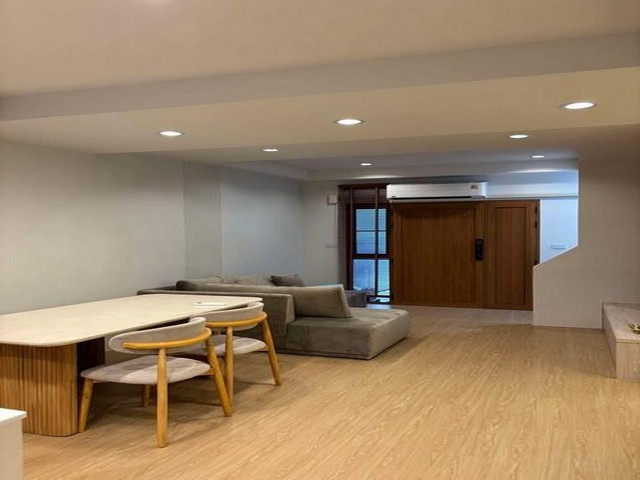 ประกาศฟรี! ซื้อ-ขาย-เช่า คอนโด บ้าน ทาวน์โฮม ที่ดิน และพื้นที่เชิงพาณิชย์ทั่วประเทศไทย ทุกทำเล ทุกงบประมาณ ไม่มีค่าใช้จ่าย ลงง่าย ขายไว เข้าถึงผู้ซื้อโดยตรง 3 514035pic2.jpg