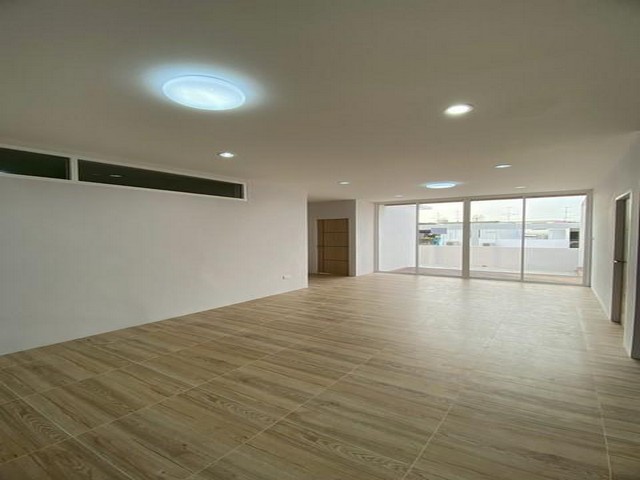 ประกาศฟรี! ซื้อ-ขาย-เช่า คอนโด บ้าน ทาวน์โฮม ที่ดิน และพื้นที่เชิงพาณิชย์ทั่วประเทศไทย ทุกทำเล ทุกงบประมาณ ไม่มีค่าใช้จ่าย ลงง่าย ขายไว เข้าถึงผู้ซื้อโดยตรง 5 514008pic4.jpg