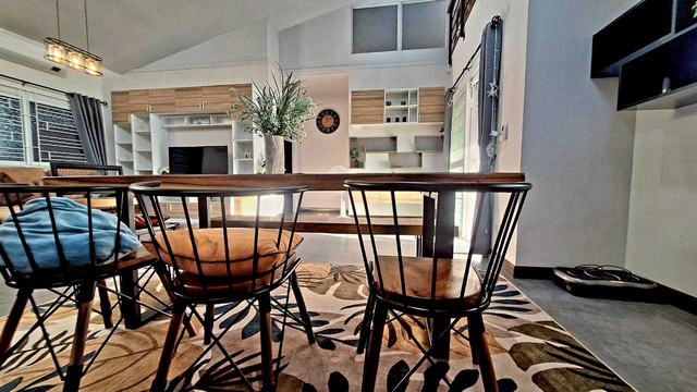 ประกาศฟรี! ซื้อ-ขาย-เช่า คอนโด บ้าน ทาวน์โฮม ที่ดิน และพื้นที่เชิงพาณิชย์ทั่วประเทศไทย ทุกทำเล ทุกงบประมาณ ไม่มีค่าใช้จ่าย ลงง่าย ขายไว เข้าถึงผู้ซื้อโดยตรง 5 316109pic4.jpg