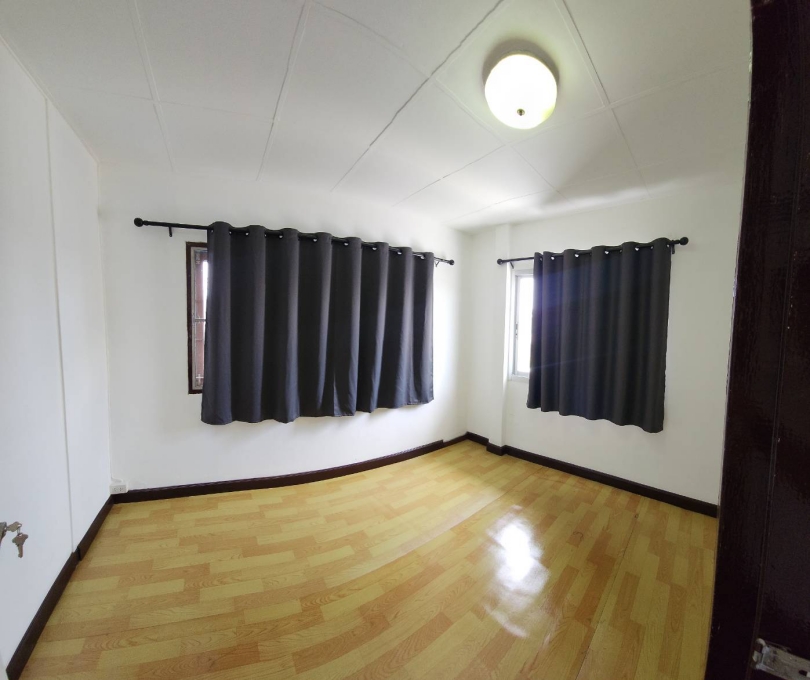 ประกาศฟรี! ซื้อ-ขาย-เช่า คอนโด บ้าน ทาวน์โฮม ที่ดิน และพื้นที่เชิงพาณิชย์ทั่วประเทศไทย ทุกทำเล ทุกงบประมาณ ไม่มีค่าใช้จ่าย ลงง่าย ขายไว เข้าถึงผู้ซื้อโดยตรง 4 294161pic3.jpg