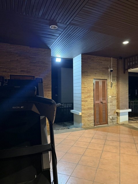 ประกาศฟรี! ซื้อ-ขาย-เช่า คอนโด บ้าน ทาวน์โฮม ที่ดิน และพื้นที่เชิงพาณิชย์ทั่วประเทศไทย ทุกทำเล ทุกงบประมาณ ไม่มีค่าใช้จ่าย ลงง่าย ขายไว เข้าถึงผู้ซื้อโดยตรง 4 515983pic3.jpg