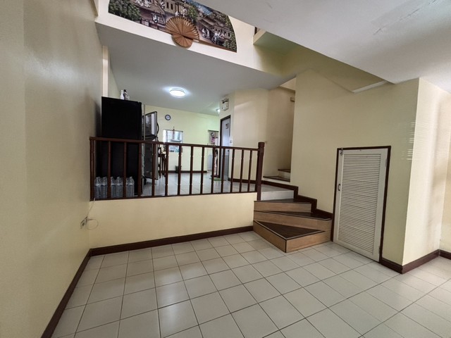 ประกาศฟรี! ซื้อ-ขาย-เช่า คอนโด บ้าน ทาวน์โฮม ที่ดิน และพื้นที่เชิงพาณิชย์ทั่วประเทศไทย ทุกทำเล ทุกงบประมาณ ไม่มีค่าใช้จ่าย ลงง่าย ขายไว เข้าถึงผู้ซื้อโดยตรง 4 254607pic3.jpg