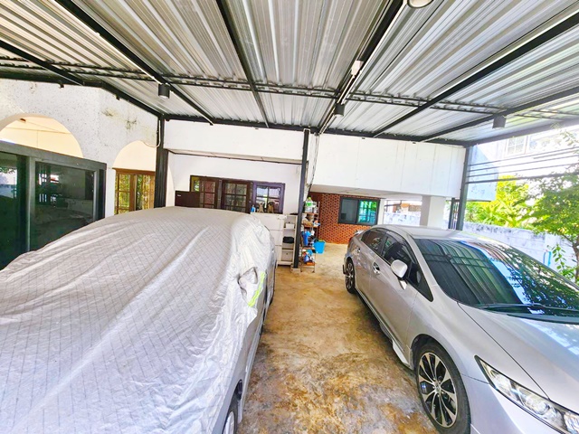 ประกาศฟรี! ซื้อ-ขาย-เช่า คอนโด บ้าน ทาวน์โฮม ที่ดิน และพื้นที่เชิงพาณิชย์ทั่วประเทศไทย ทุกทำเล ทุกงบประมาณ ไม่มีค่าใช้จ่าย ลงง่าย ขายไว เข้าถึงผู้ซื้อโดยตรง 5 254585pic4.jpg