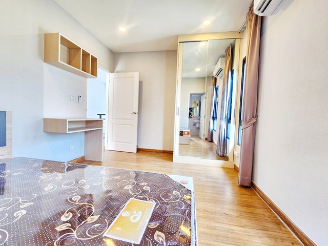 ประกาศฟรี! ซื้อ-ขาย-เช่า คอนโด บ้าน ทาวน์โฮม ที่ดิน และพื้นที่เชิงพาณิชย์ทั่วประเทศไทย ทุกทำเล ทุกงบประมาณ ไม่มีค่าใช้จ่าย ลงง่าย ขายไว เข้าถึงผู้ซื้อโดยตรง 4 316063pic3.jpg