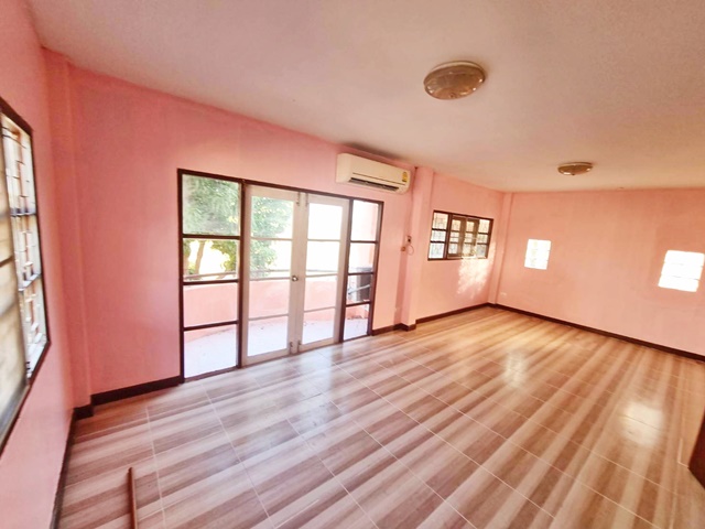 ประกาศฟรี! ซื้อ-ขาย-เช่า คอนโด บ้าน ทาวน์โฮม ที่ดิน และพื้นที่เชิงพาณิชย์ทั่วประเทศไทย ทุกทำเล ทุกงบประมาณ ไม่มีค่าใช้จ่าย ลงง่าย ขายไว เข้าถึงผู้ซื้อโดยตรง 3 254513pic2.jpg